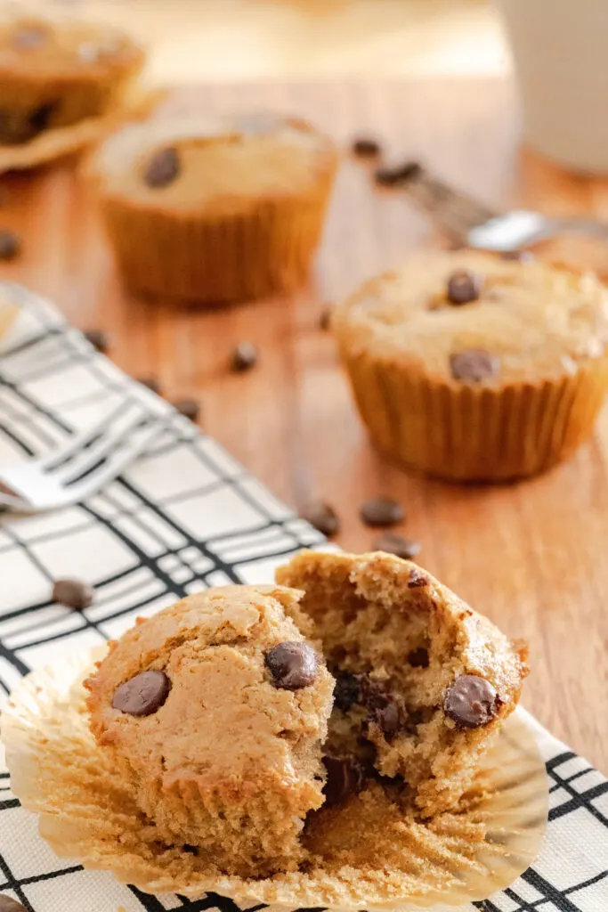 Cappuccino muffin with chocolate chips.